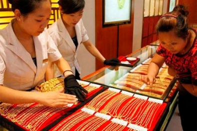 Giá vàng trong nước và thế giới đua nhau tăng mạnh